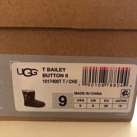 Bailey Button II Ugg Boots - Picture 2 of 6